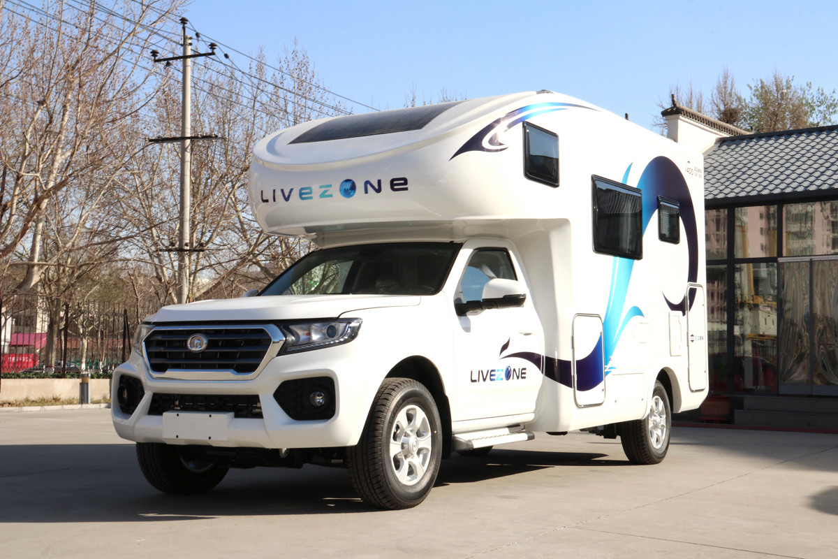 上山下河無(wú)往不至,深度自駕還是C7房車(chē) 上山下河無(wú)往不至,深度自駕還是C7房車(chē)