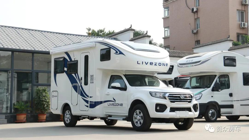 老人孩子房車旅行，選擇這款房車合適