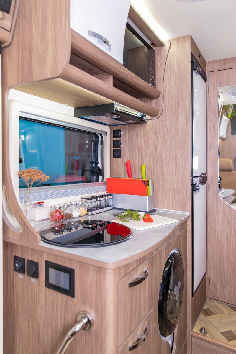 品質(zhì)、安全、舒適、空間，這款房車沒得挑