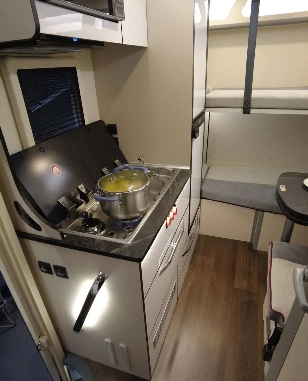 雪域西藏,此生必駕—— 自由炮護航! 雪域西藏,此生必駕—— 自由炮護航!