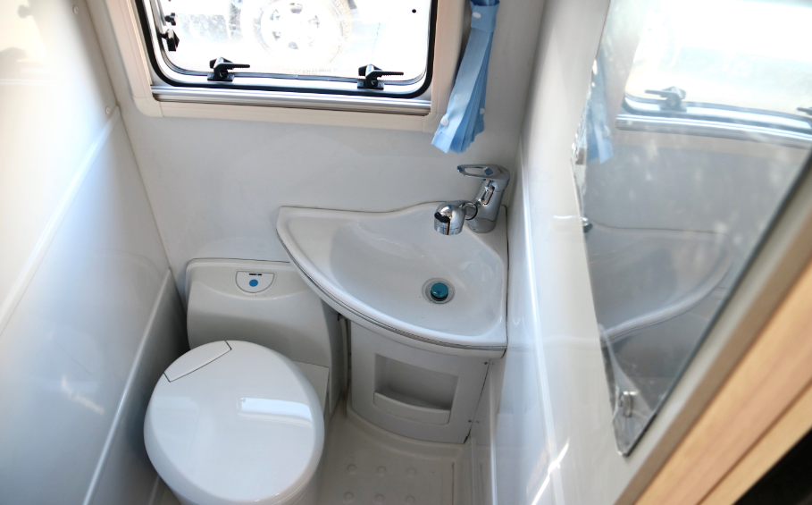 分時(shí)四驅(qū)、超大空間、一代經(jīng)典——風(fēng)駿C7！